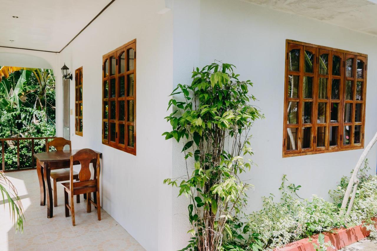 Palmera Palma Private 1-Br Bungalow In Moalboal Exterior foto